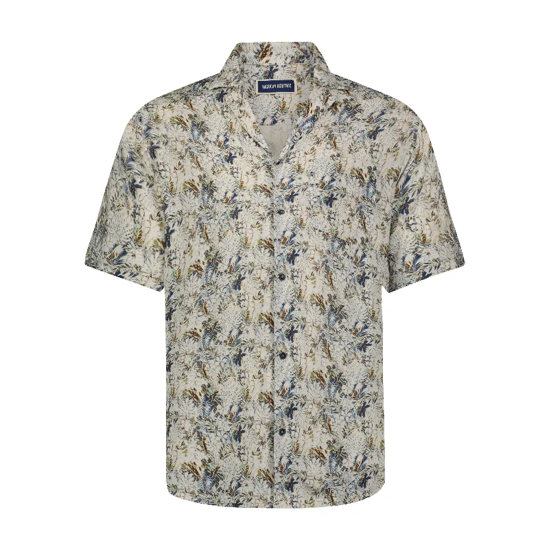 Men's casual bouclé-knit shirts-Floral Tropical Print in Camp Collar Model Short Sleeve Shirt